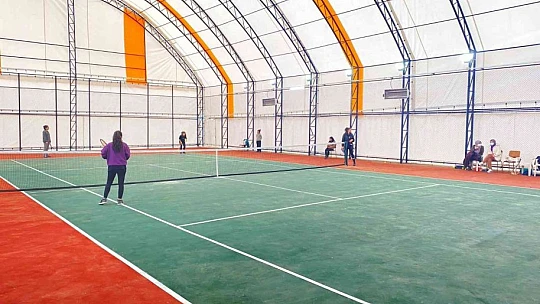 Elazığ'da tenis müsabakaları tamamlandı