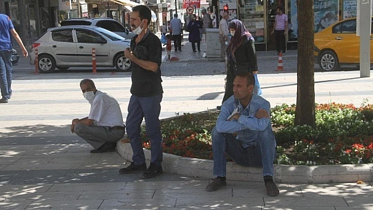 Elazığ'da termometreler 45 dereceyi gösterdi
