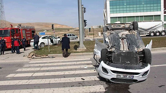 Elazığ'da trafik kazası: 1 ölü, 5 yaralı