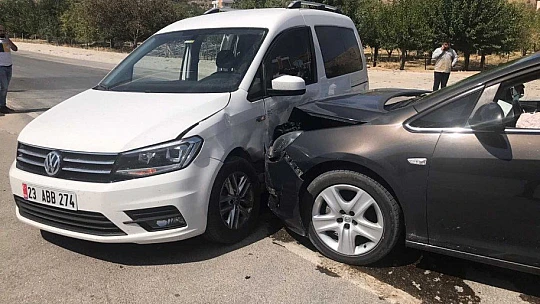 Elazığ'da trafik kazası: 1 yaralı