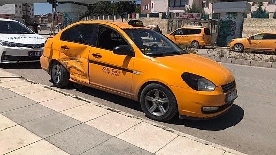 Elazığ'da trafik kazası: 3 yaralı