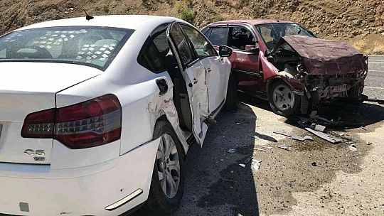Elazığ'da trafik kazası: 4 yaralı