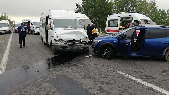 Elazığ'da trafik kazası: 5 yaralı