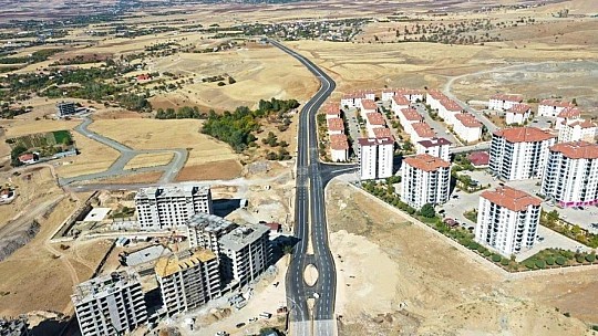Elazığ'da üstyapı çalışmaları devam ediyor