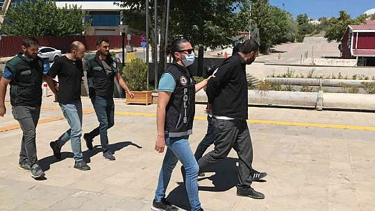 Elazığ'da uyuşturucu taciri 2 şüpheli tutuklandı