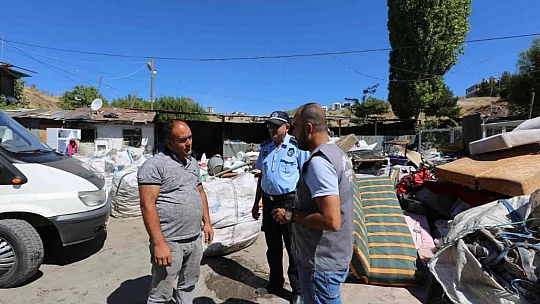 Elazığ'da yelek ve yaka kartı olmayan toplayıcılara yaptırım uygulanacak