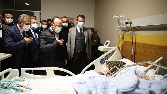 Elazığ'da yılın ilk bebeklerine Hamza ve Batuhan Eymen ismi verildi