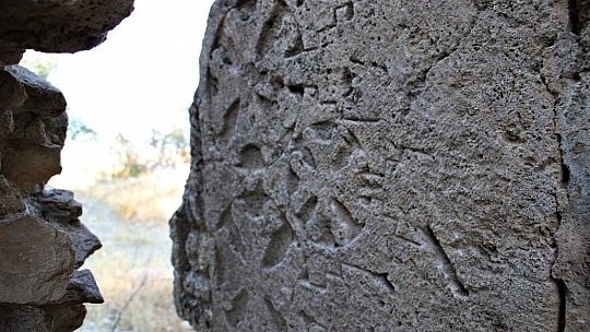 800 yıllık manastır restore edilmeyi bekliyor