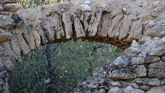 800 yıllık manastır restore edilmeyi bekliyor