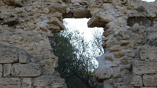 800 yıllık manastır restore edilmeyi bekliyor