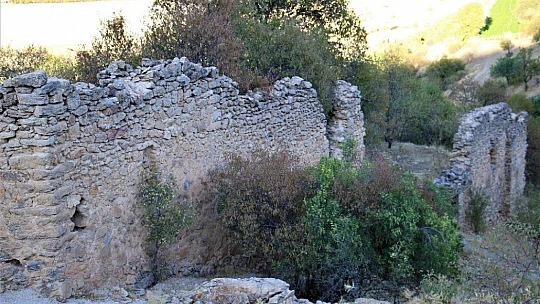 800 yıllık manastır restore edilmeyi bekliyor