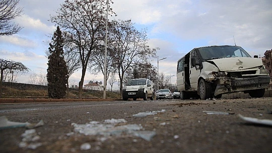 Elazığ'da zincirleme trafik kazası: 4 yaralı