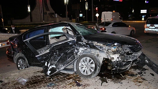Elazığ'da zincirleme trafik kazası: 5 yaralı