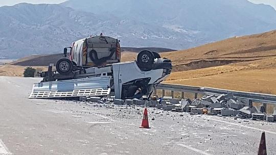 Elazığ'daki kazada sürücü hayatını kaybetti