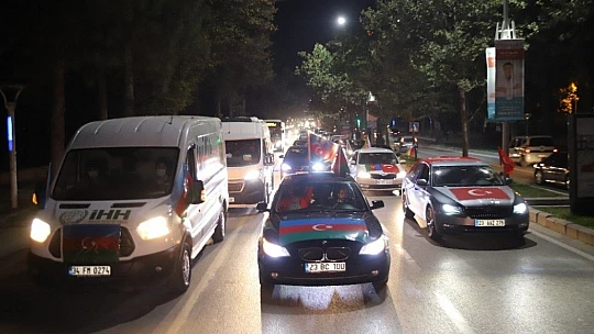 Elazığ'dan Azerbaycan'a 100 araçla destek konvoyu
