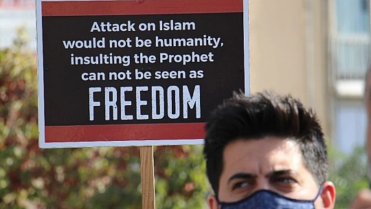 Elazığ'dan, Fransa Cumhurbaşkanı Macron'a tepki