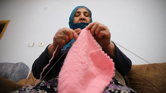 Elazığ depreminde enkazdan 17 saat sonra kurtarılan Hatun nine o anları anlattı