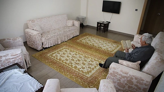 Elazığ depreminin birinci yılı dolmadan birçok aile yeni evlerine girdi