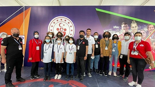 Elazığ Gençlik Merkezi TEKNOFEST'te finalde