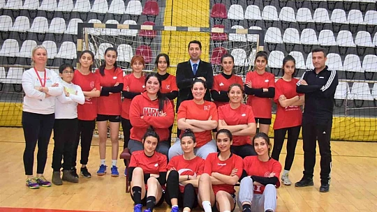 Elazığ Gençlikspor hem kadınlarda hem erkeklerde Play-Off yolcusu