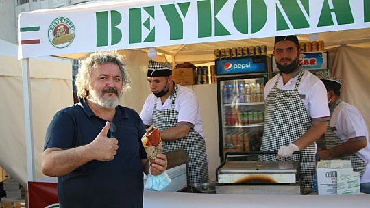 Elazığ'ı dünyaya tanıtan Salçalı Köfte Festivali'nin 3'üncüsü başladı