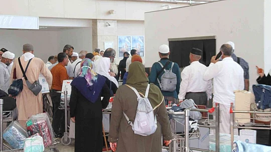 Elazığ'ın ilk hacı kafilesi kutsal topraklardan döndü