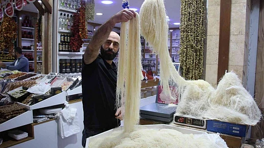 Elazığ Kapalı Çarşı'da bayram yoğunluğu
