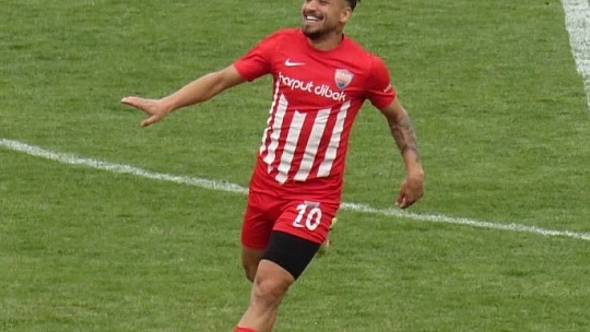 Elazığ Karakoçan FK'da iki ayrılık