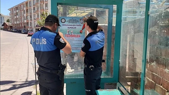Elazığ polisi plajlarda boğulmalara karşı vatandaşları uyardı