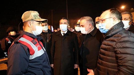 Elazığ protokolü yeni yıla güvenlik güçleriyle girdi