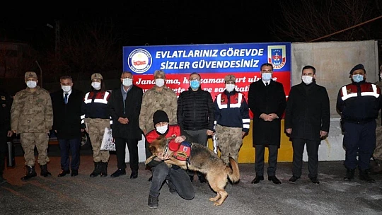 Elazığ protokolü yeni yıla güvenlik güçleriyle girdi