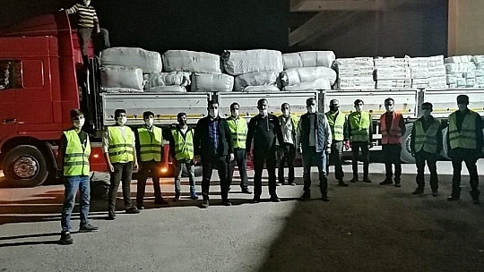 Elazığ Valisi Yırık, 'Deprem yaşamış bir il olarak hemen yardım ve ekiplerimizi gönderdik'