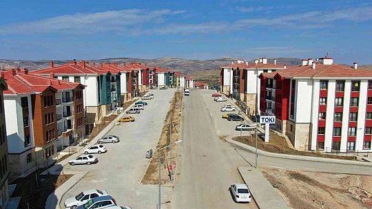 Elazığlı depremzedelerden, devlete, 'Kendi imkanlarımızla alamayacağımız evler verildi' minnettarlığı