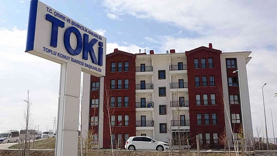Elazığlı depremzedelerden, devlete, 'Kendi imkanlarımızla alamayacağımız evler verildi' minnettarlığı