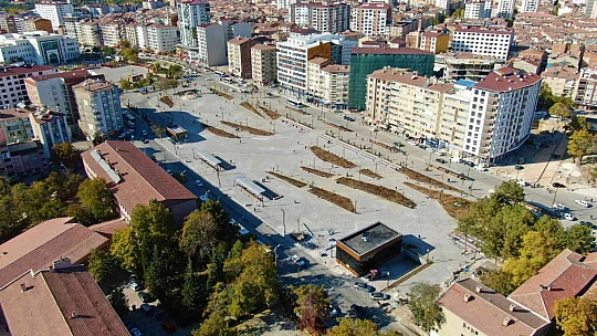 Elazığlılar Cumhuriyet Meydanıyla nefes alacak
