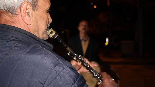 Elazığlılar ilk sahura davul ve klarnet sesiyle uyandı