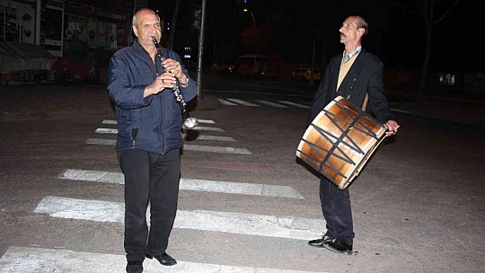 Elazığlılar ilk sahura davul ve klarnet sesiyle uyandı