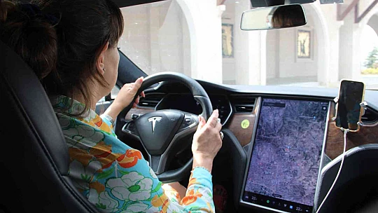 Elektrikli aracıyla İsviçre'den yola çıktı, 23 günde 46 il gezdi