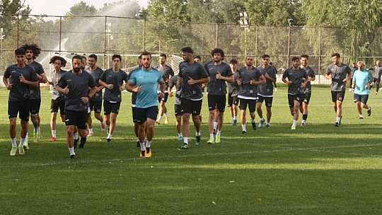 ES Elazığspor Başkanı Çayır: 'Lige kazanarak başlamak istiyoruz'