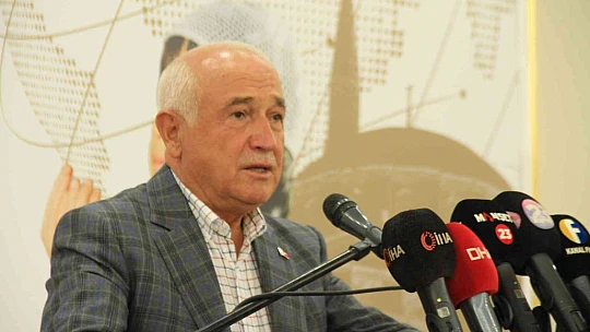 Eski TBMM Meclis Başkanı Çiçek: 'Vakıflar olmasaydı Kıbrıs'ın bize ait olduğunu ispat edecek belge veya vesikamız yoktu'