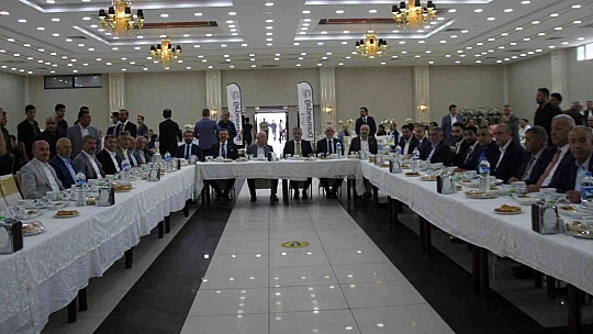 Eski TBMM Meclis Başkanı Çiçek: 'Vakıflar olmasaydı Kıbrıs'ın bize ait olduğunu ispat edecek belge veya vesikamız yoktu'