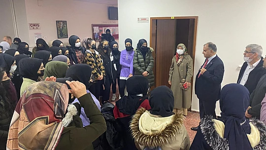 Lise öğrencileri Fırat Üniversitesini gezdi