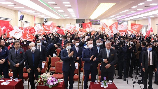 Fatih Erbakan Yeniden Refah Partisi kongresinde konuştu