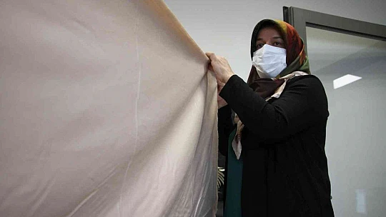 Fethi Sekin Şehir Hastanesinde açılan el sanatları kursu, vatandaşların ekmek kapısı oldu