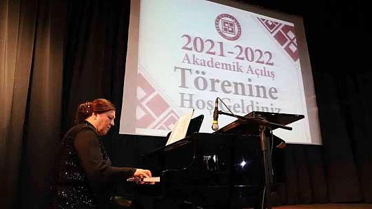 Fırat Üniversitesi'nde akademik yılı açılış töreni yapıldı