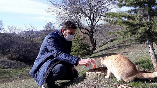 Gönüllü gençlerden gönüllere dokunan hareket