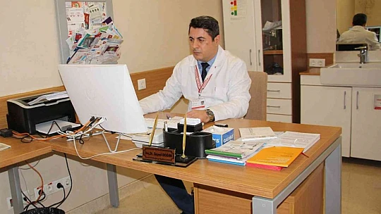 Gastroenteroloji Uzmanı Doç. Dr. Doğan: 'Ramazan ayında mide şikayetleri artmaktadır'