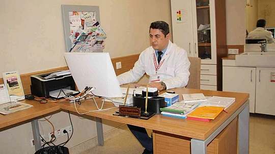 Gastroenteroloji Uzmanı Doç. Dr. Doğan: 'Ramazan ayında mide şikayetleri artmaktadır'