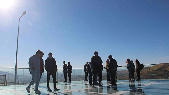 Geleceğin mühendisleri tarihi Harput'u gezdi