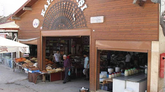 Gurbetçiler, Kapalı Çarşı esnafına merhem oldu